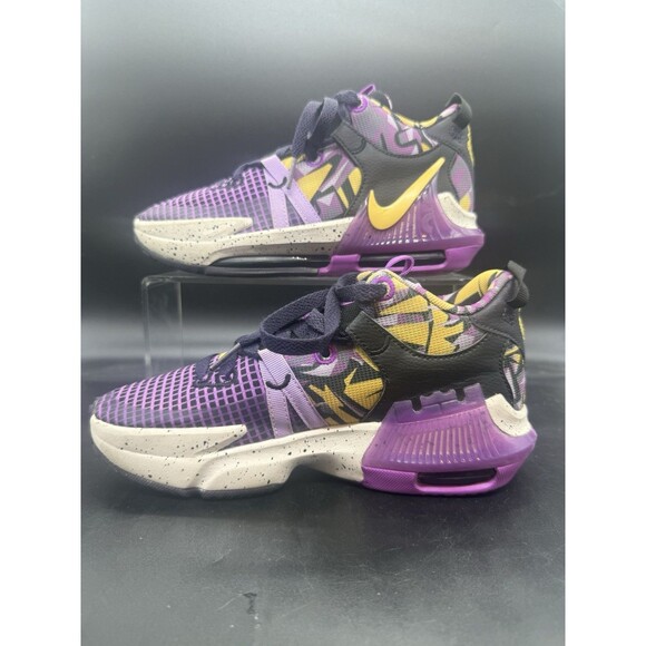 Nike Lebron Witness 7 SE GS Lakers Purple Gold Graffiti FD0209-001 Size 4.5Y EUC - Picture 2 of 8